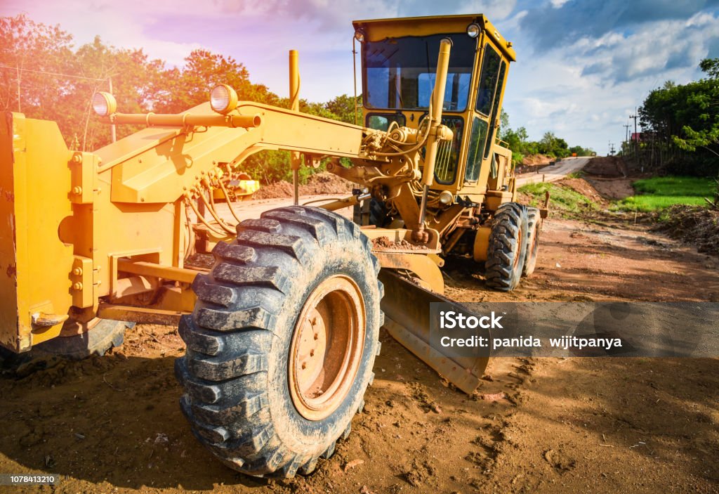 Ban Grader Tahan Lama untuk Alat Berat