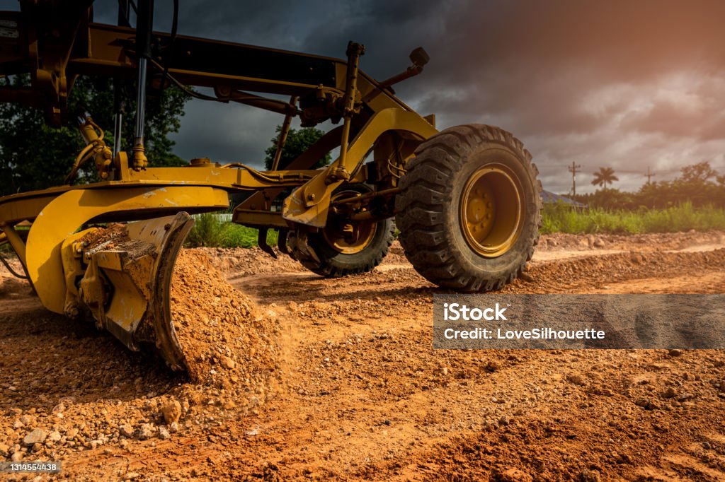 Ban Grader dengan Traksi Unggul